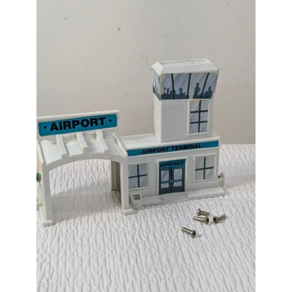 Vintage Micro Machines Super Van City Airport building Galoob replacement part